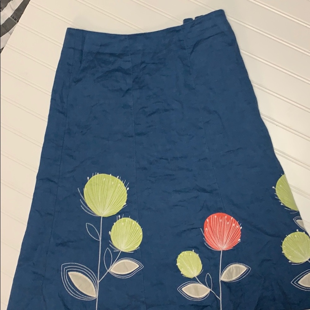 Cute springy boden skirt